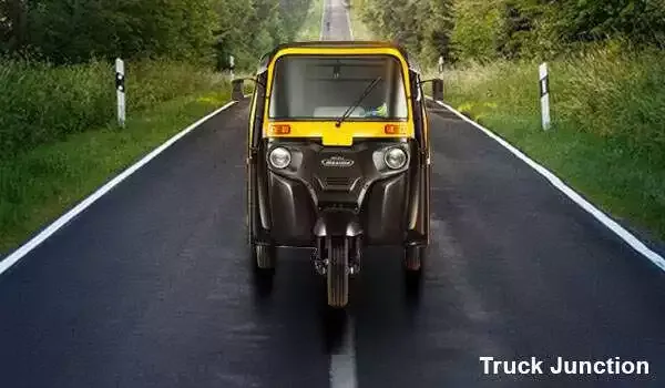 Bajaj Maxima X Wide Auto Rickshaw